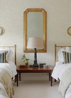 Chesapeake Kinfolk Alrick Forest Venture Wallpaper - Dove
