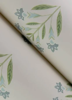 Chesapeake Kinfolk Kova Floral Crest Wallpaper - Aquamarine