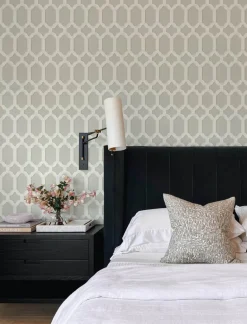 Chesapeake Wildflower Chervil Trellis Wallpaper - Light Grey