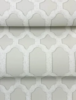 Chesapeake Wildflower Chervil Trellis Wallpaper - Cream
