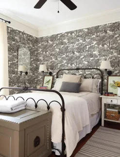 Chesapeake Wildflower Spinney Toile Wallpaper - Black