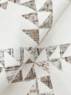 Chesapeake Yellowstone Scrap Quilt Wallpaper - Light Brown