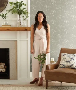 Magnolia Home Wildflower Wallpaper - Light Grey