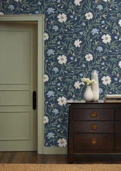 Rifle Paper Co. Aster Wallpaper - Navy