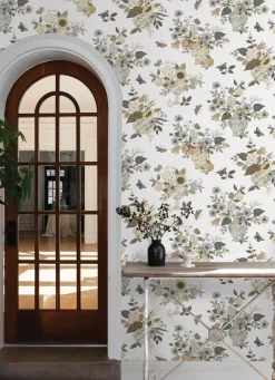 Rifle Paper Co. Flower Studies Wallpaper - Linen