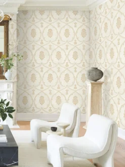 Ronald Redding Astoria Royal Damask Wallpaper - Soft Gold