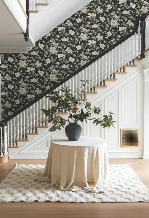 Ronald Redding Classics Marguerite Vine Wallpaper - Black