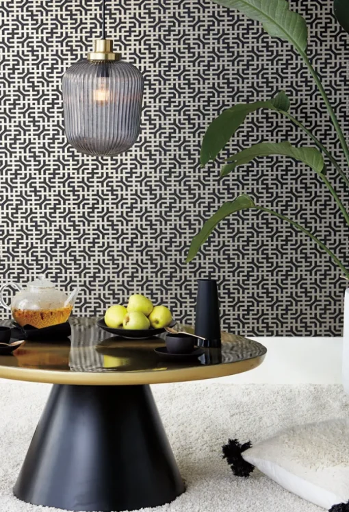 Ronald Redding Traveler Dynastic Lattice Wallpaper - Black