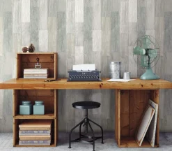 Simply Farmhouse Pallet Board Wallpaper - Bleached